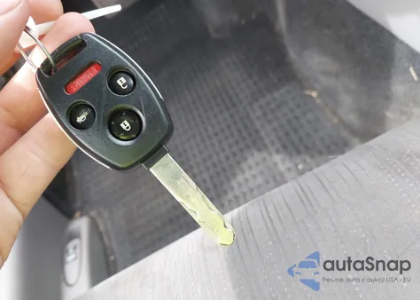 2011 Honda Accord 2.4 Lx из США, поврежденный, VIN 1HGCP2F32BA079577